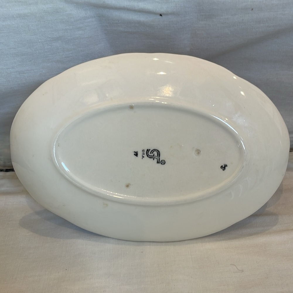 Franciscan Apple Gravy Boat - Picture 8 of 8